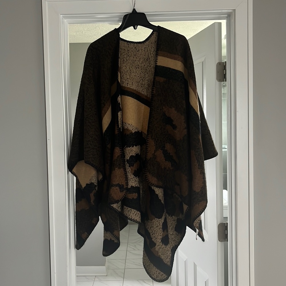 Reversible B.P Cape